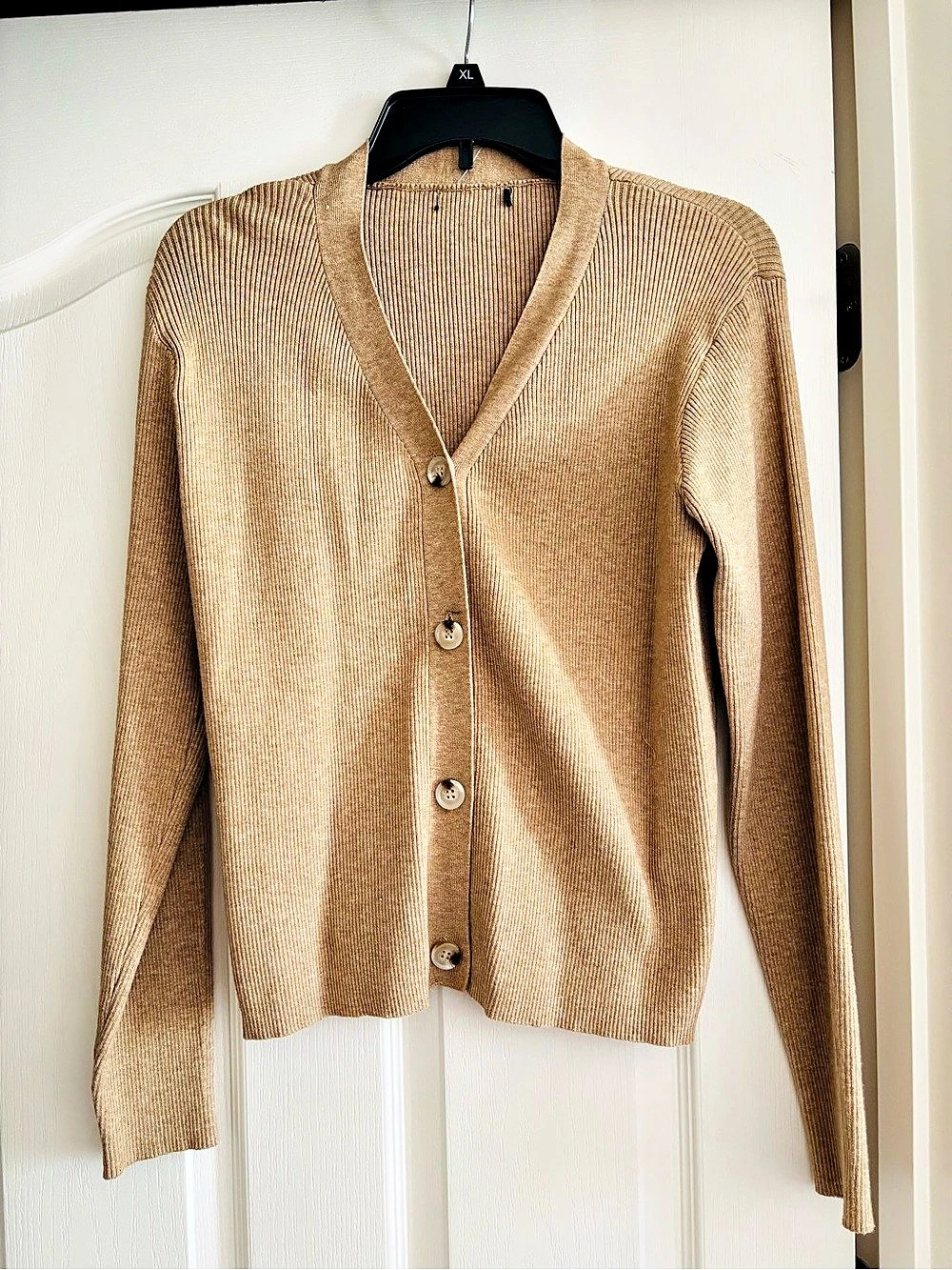 Ribbed Button-Front Cardigan in Brown